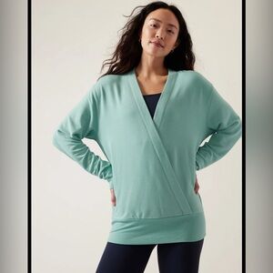 Athleta Purana V Neck Wrap Sweatshirt L Seafoam